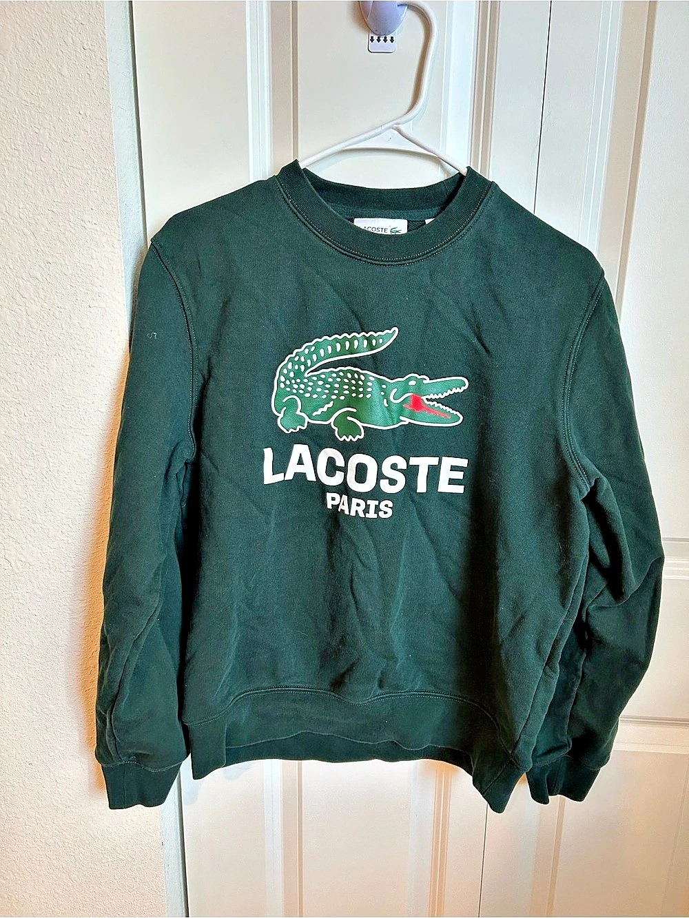 Lacoste Classic Fit Logo Sweatshirt in Green